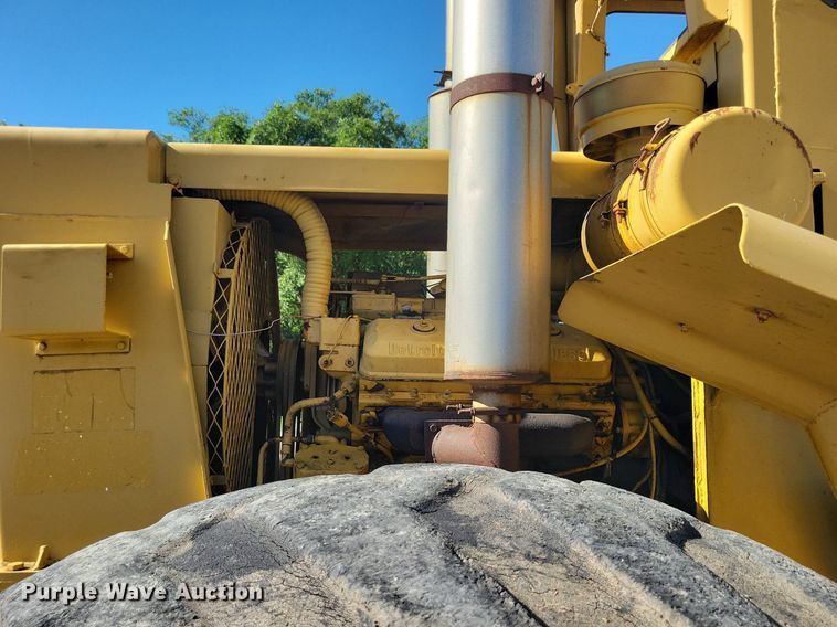 image for item KA9929 MRS scraper tractor