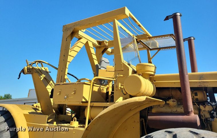 image for item KA9930 MRS 110 4WD scraper tractor