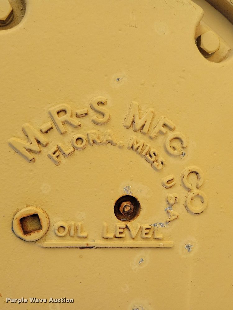 image for item KA9930 MRS 110 4WD scraper tractor