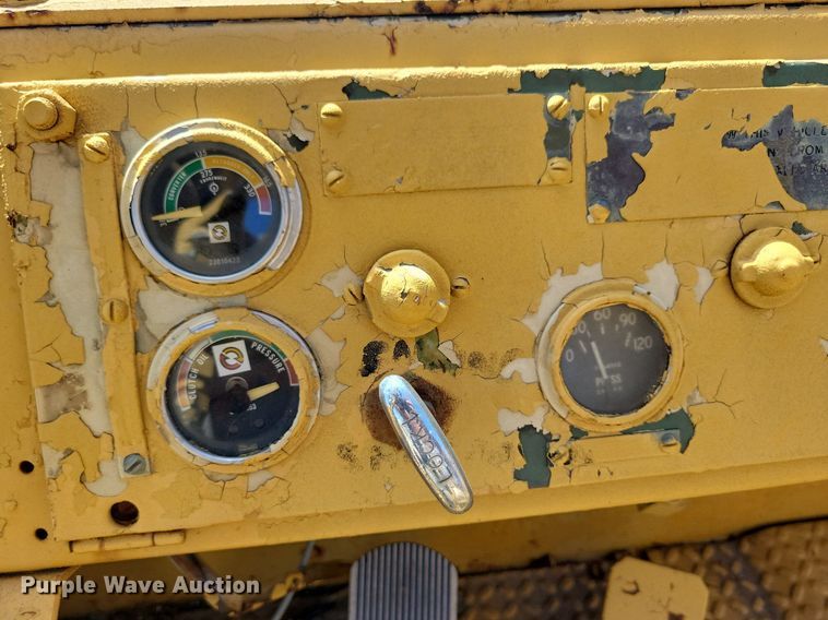 image for item KA9930 MRS 110 4WD scraper tractor