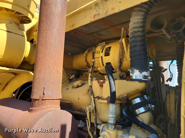 image for item KA9930 MRS 110 4WD scraper tractor