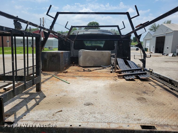 image for item KA9933 2005 Chevrolet  C4500 flatbed truck