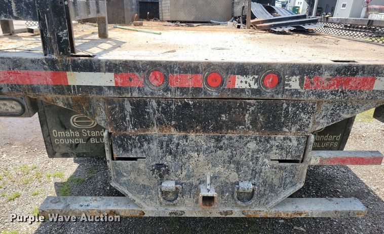 image for item KA9933 2005 Chevrolet  C4500 flatbed truck