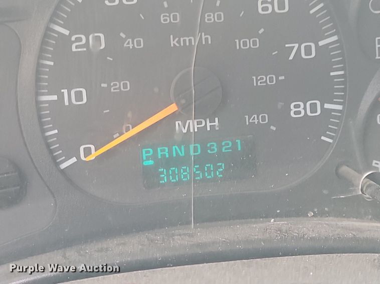 image for item KA9933 2005 Chevrolet  C4500 flatbed truck