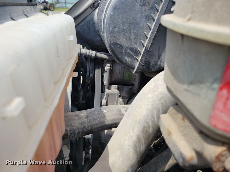 image for item KA9933 2005 Chevrolet  C4500 flatbed truck