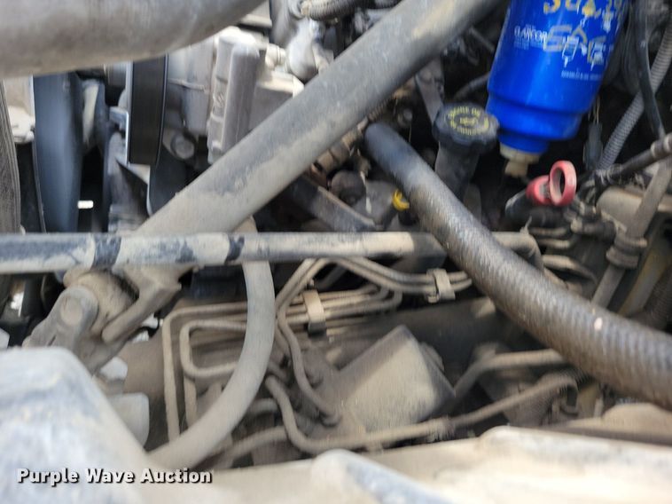 image for item KA9933 2005 Chevrolet  C4500 flatbed truck