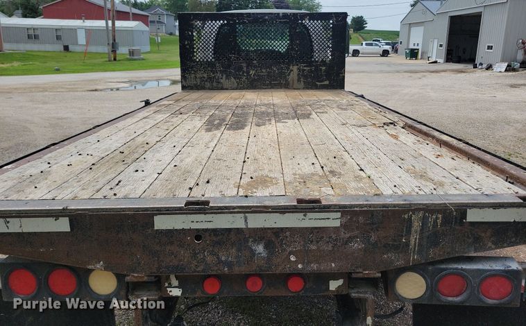 image for item KA9934 2005 GMC C4500 flatbed truck