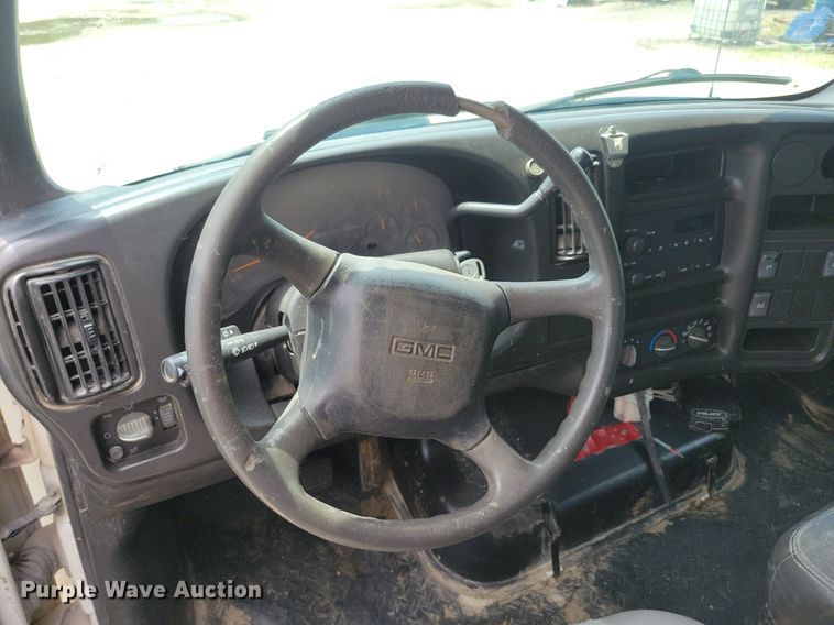 image for item KA9934 2005 GMC C4500 flatbed truck