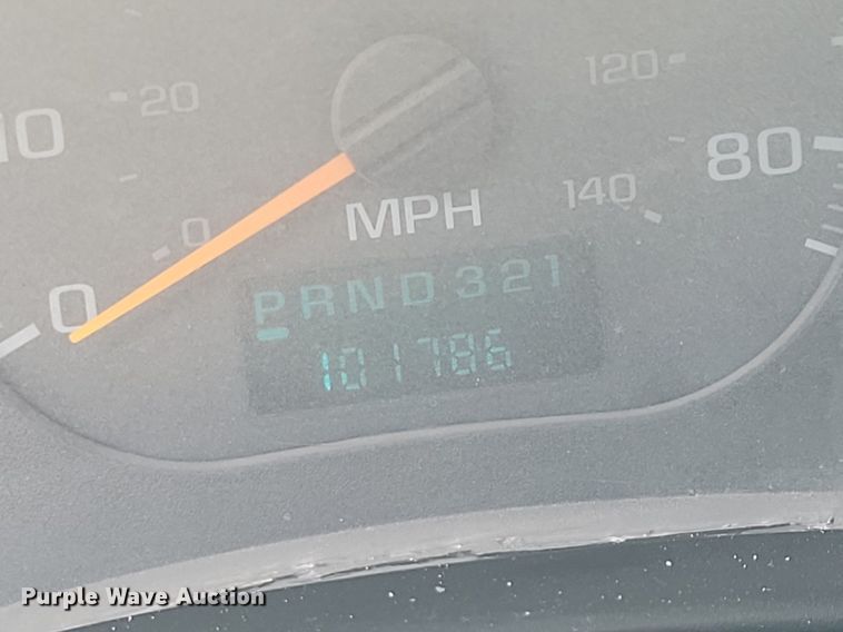 image for item KA9934 2005 GMC C4500 flatbed truck