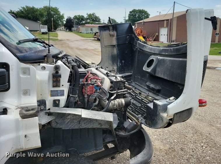 image for item KA9934 2005 GMC C4500 flatbed truck