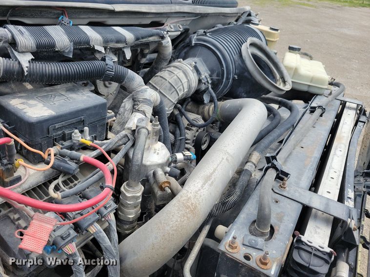 image for item KA9934 2005 GMC C4500 flatbed truck