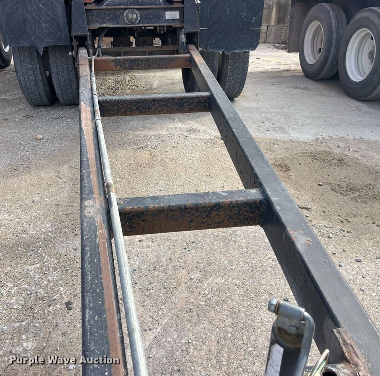image for item LD9982 1990 Wheeler end dump pup trailer