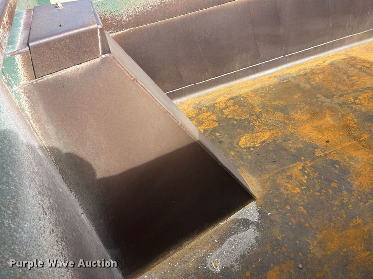 image for item LD9982 1990 Wheeler end dump pup trailer