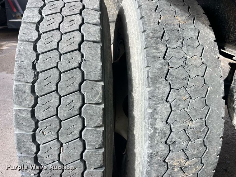 image for item LD9982 1990 Wheeler end dump pup trailer