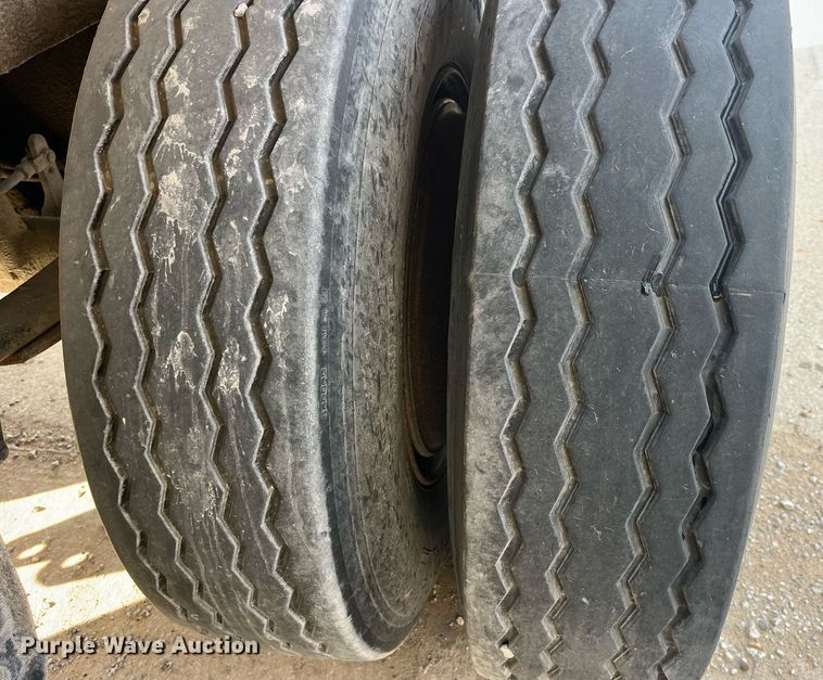 image for item LD9983 1978 CP end dump pup trailer