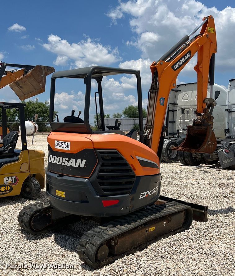image for item LU9949 2019 Doosan DX35 mini excavator