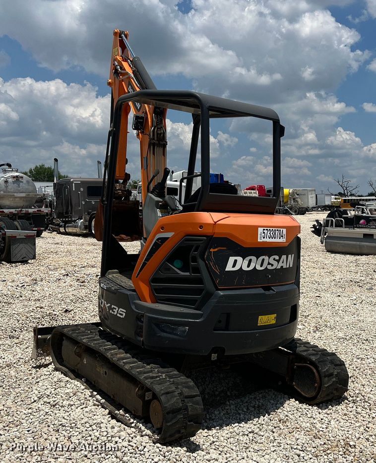 image for item LU9949 2019 Doosan DX35 mini excavator
