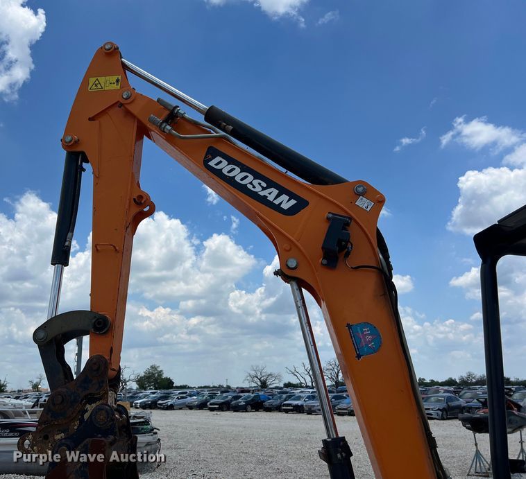 image for item LU9949 2019 Doosan DX35 mini excavator