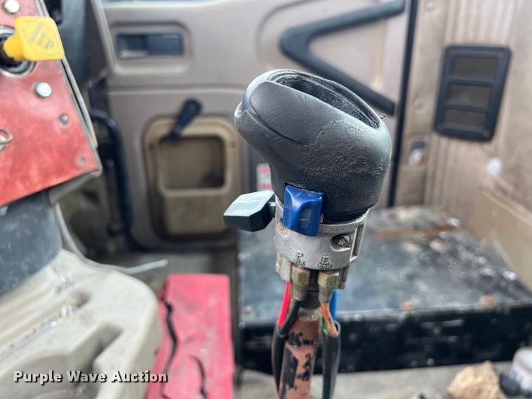 image for item LU9955 2003 International  5600i ready mix truck