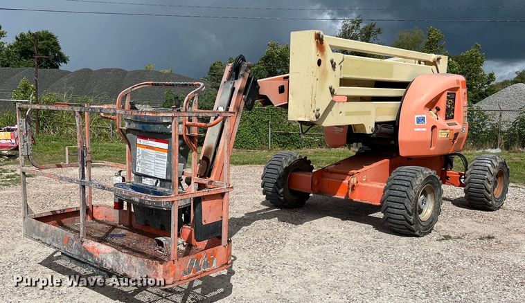 image for item LU9956 2014 JLG 450AJ Series II boom lift