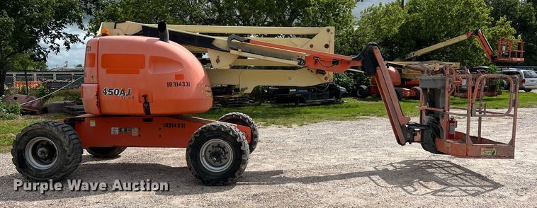 image for item LU9956 2014 JLG 450AJ Series II boom lift