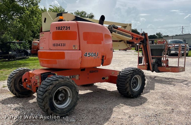 image for item LU9956 2014 JLG 450AJ Series II boom lift
