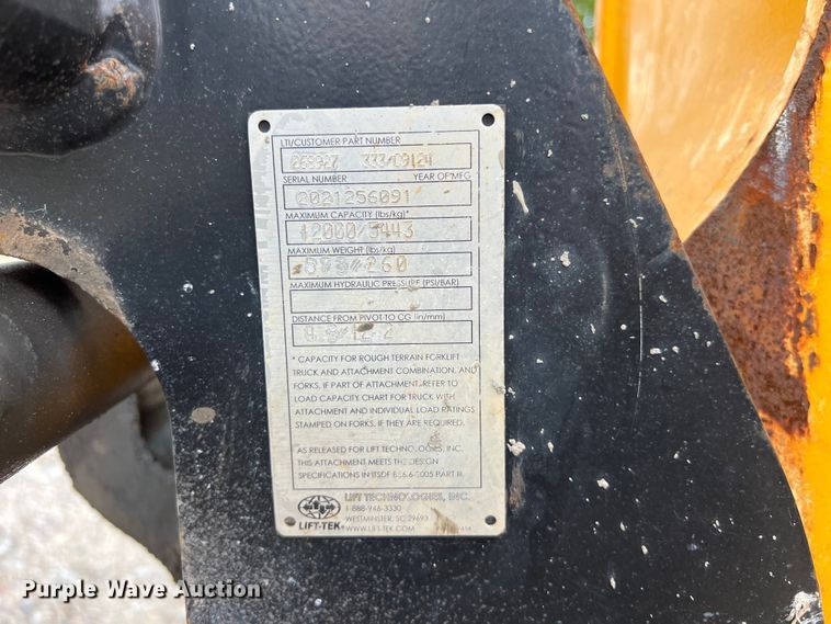 image for item LU9958 2016 JCB 512-56 F telehandler