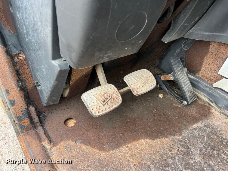 image for item LU9958 2016 JCB 512-56 F telehandler