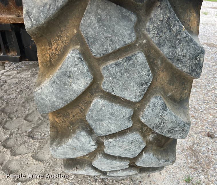 image for item LU9958 2016 JCB 512-56 F telehandler