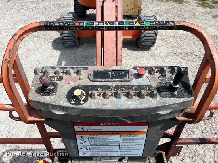 image for item LU9959 2015 JLG 450AJ boom lift