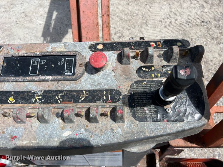 image for item LU9959 2015 JLG 450AJ boom lift