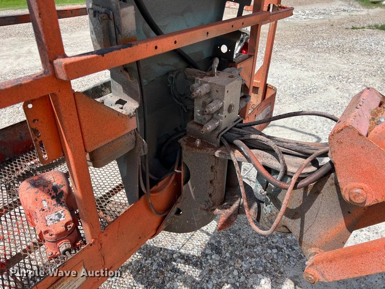 image for item LU9959 2015 JLG 450AJ boom lift