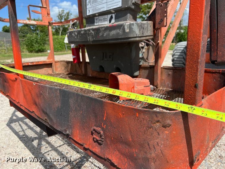 image for item LU9959 2015 JLG 450AJ boom lift