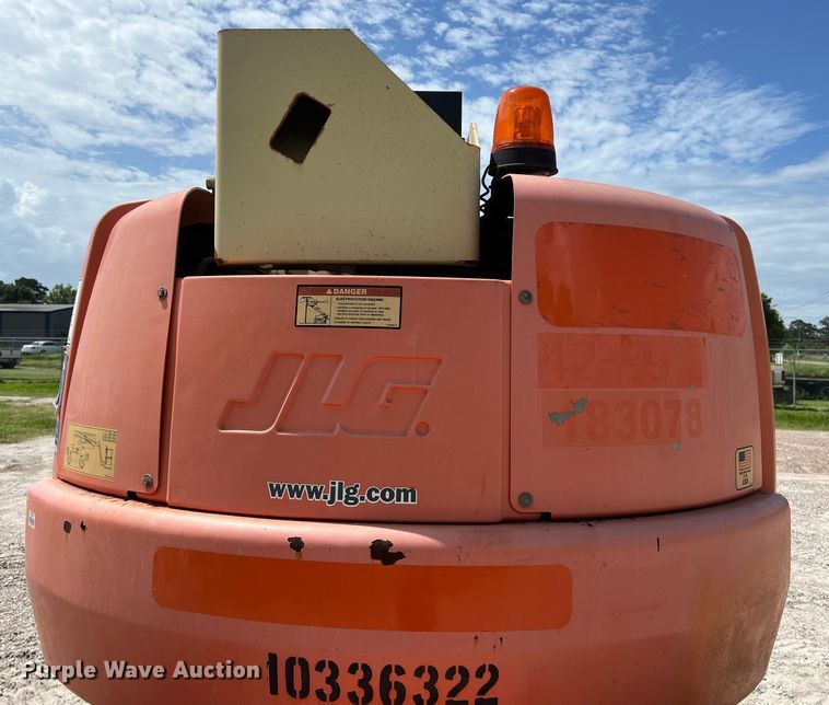 image for item LU9959 2015 JLG 450AJ boom lift