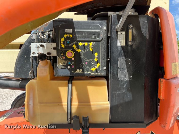 image for item LU9959 2015 JLG 450AJ boom lift