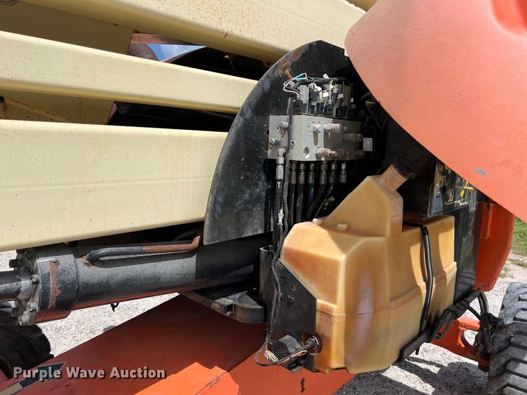 image for item LU9959 2015 JLG 450AJ boom lift