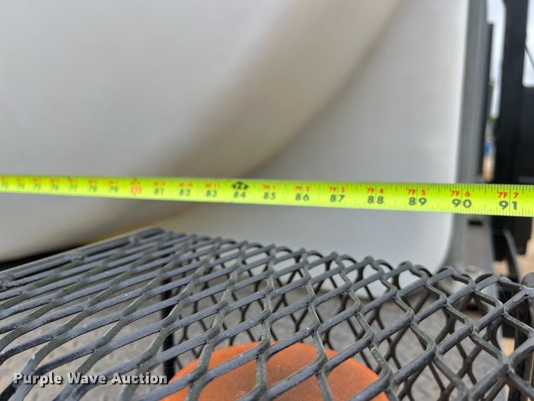 image for item LU9961 1995 International 4700 water truck