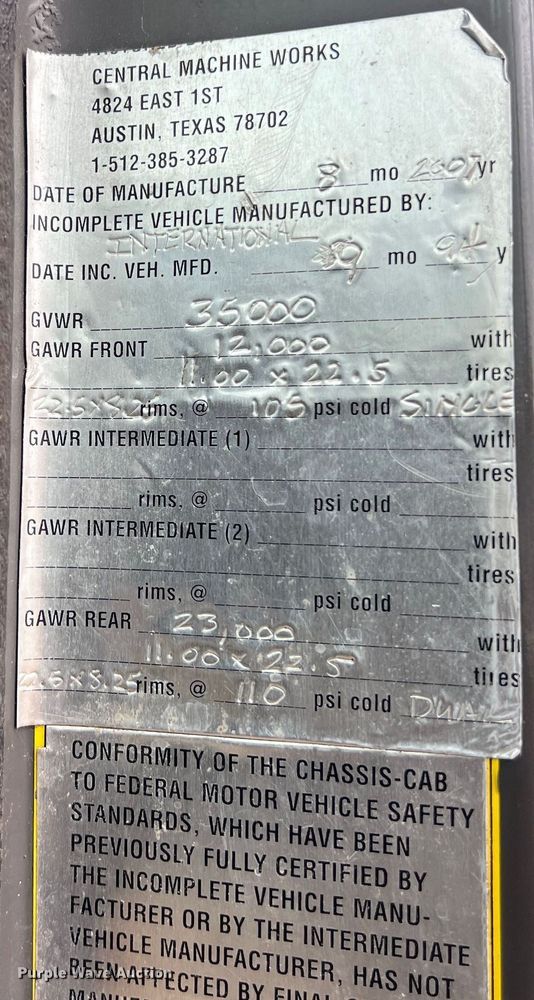 image for item LU9961 1995 International 4700 water truck