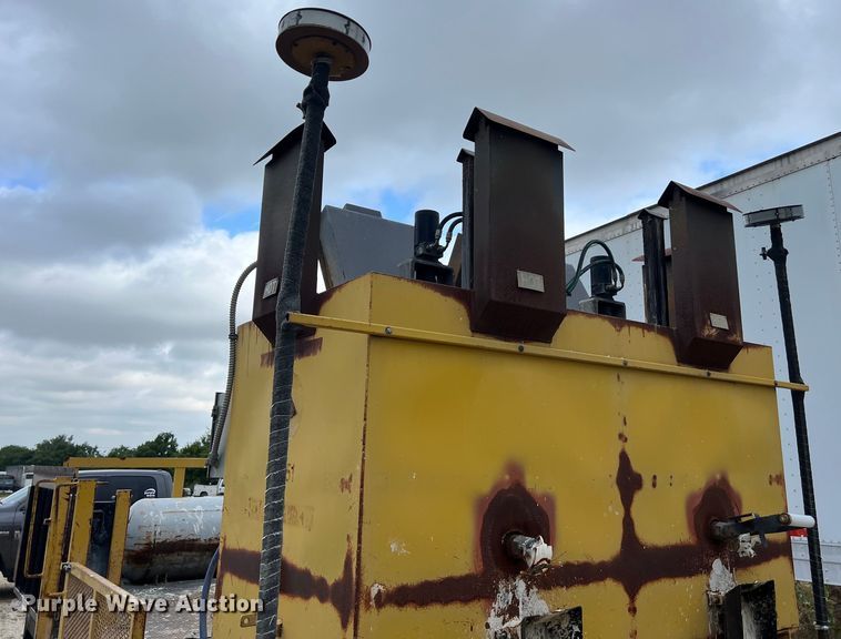 image for item LU9962 2009 Fair-West Trailers 16' x 7' 6