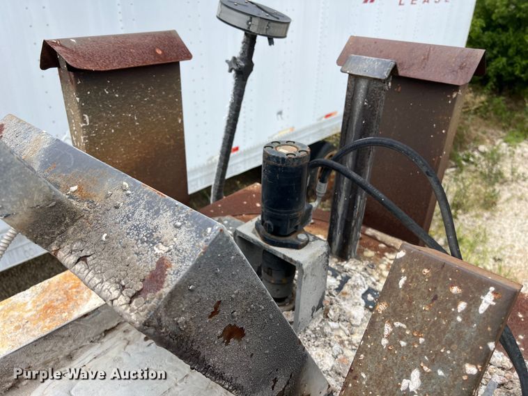 image for item LU9962 2009 Fair-West Trailers 16' x 7' 6