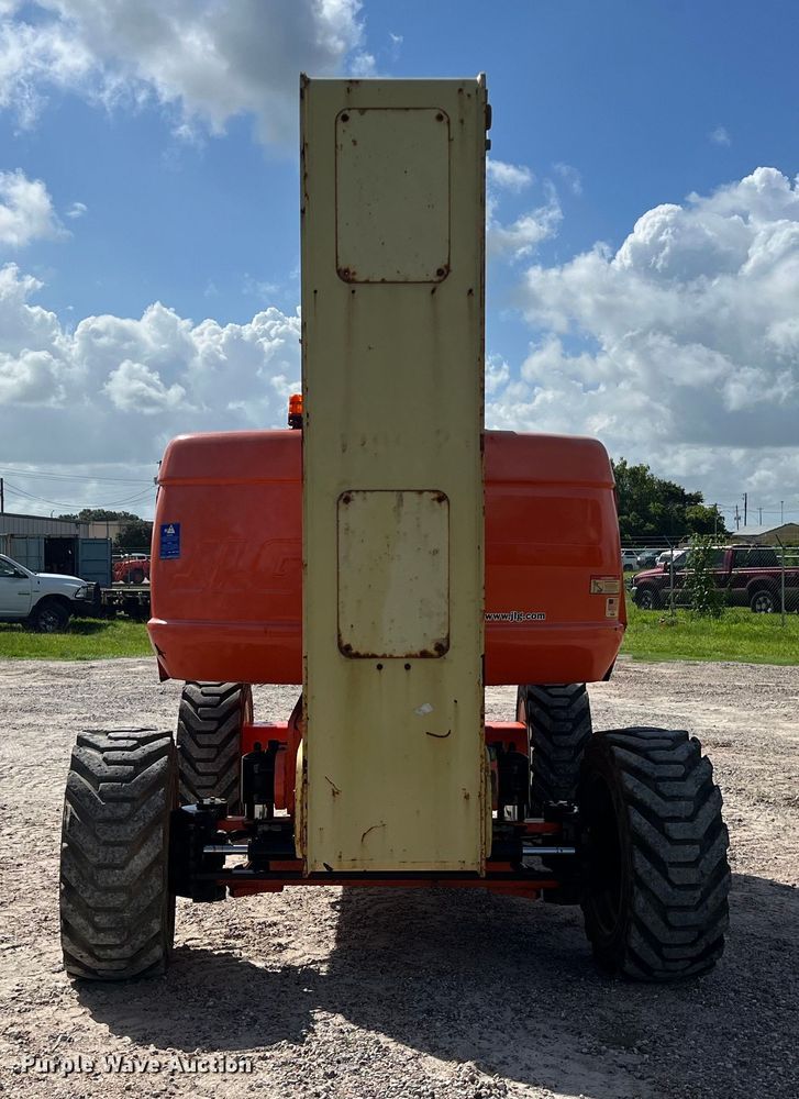 image for item LU9992 2015 JLG 800AJ boom lift