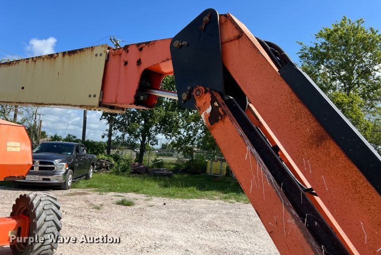 image for item LU9992 2015 JLG 800AJ boom lift