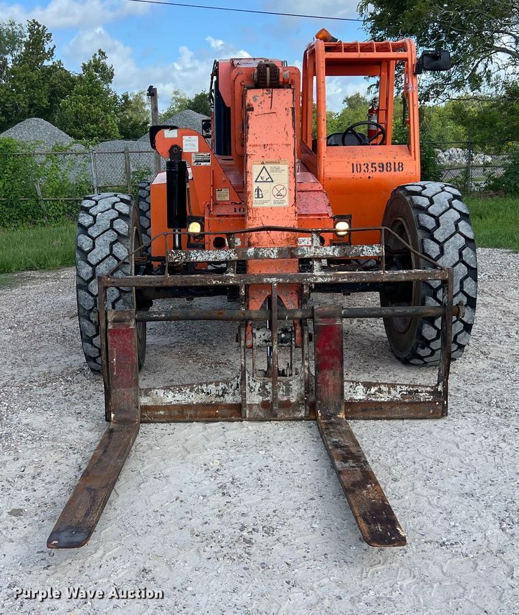 image for item LU9994 2015 JLG 8042 telehandler