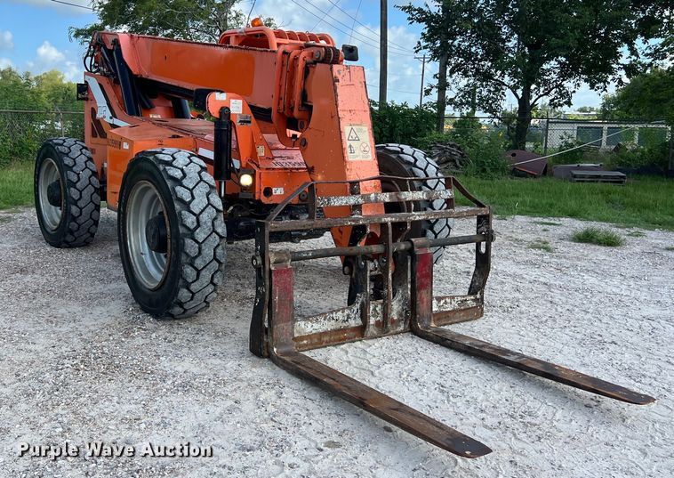 image for item LU9994 2015 JLG 8042 telehandler