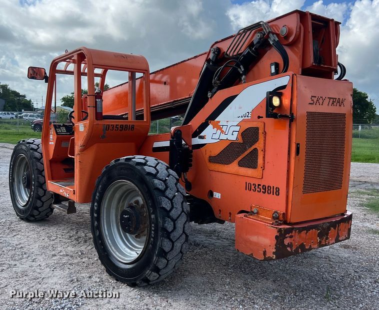 image for item LU9994 2015 JLG 8042 telehandler