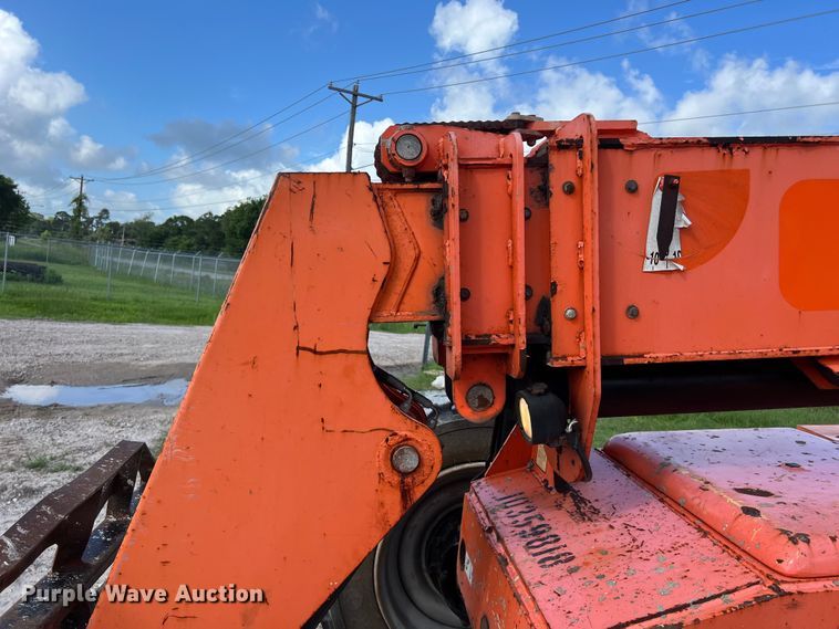 image for item LU9994 2015 JLG 8042 telehandler