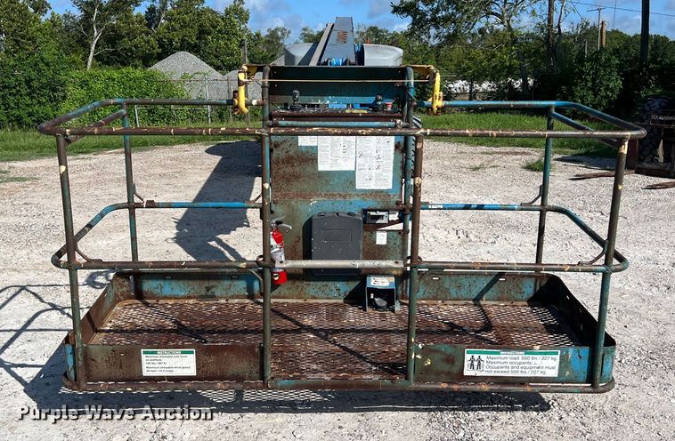 image for item LU9995 2014 Genie S-85 boom lift