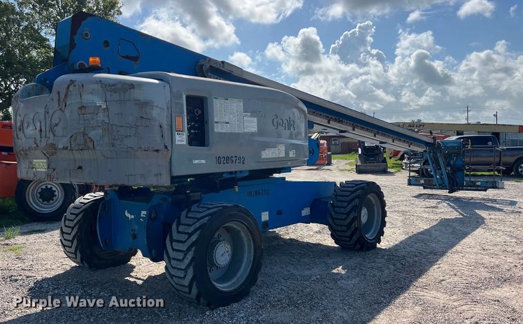 image for item LU9995 2014 Genie S-85 boom lift