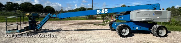image for item LU9995 2014 Genie S-85 boom lift