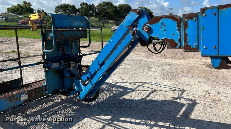 image for item LU9995 2014 Genie S-85 boom lift